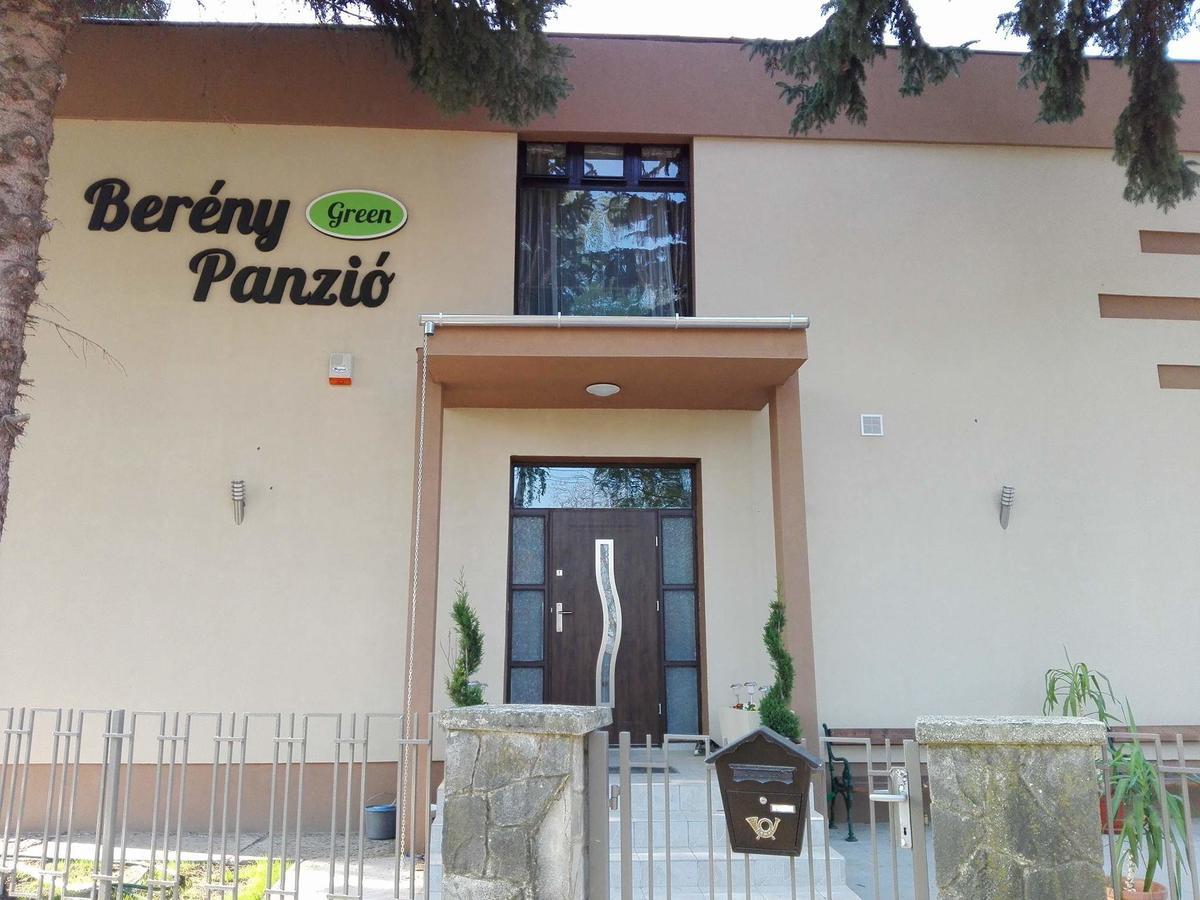 Berény Panzió Acomodação com café da manhã Balatonberény Exterior foto